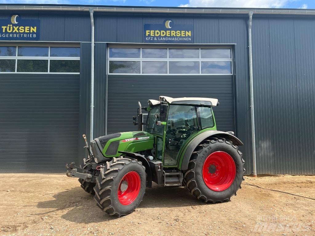 Fendt 211 Tractors
