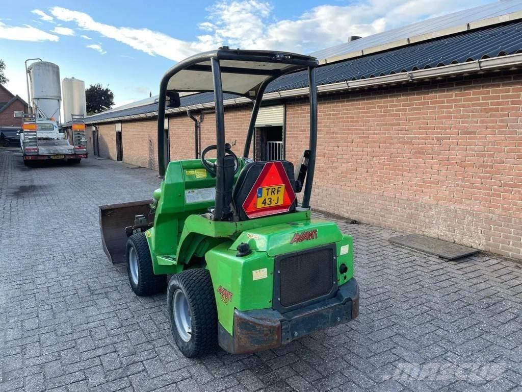 Avant 520 Mini loaders
