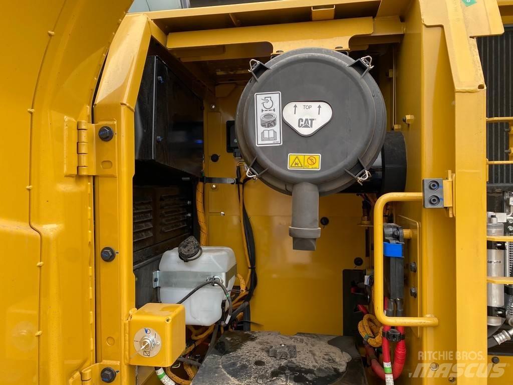 CAT 323D3 Crawler excavators