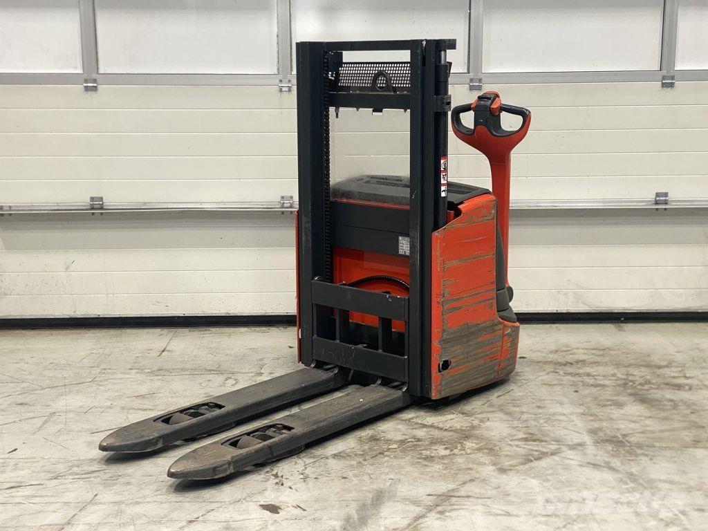 Linde L12 I Pedestrian stacker