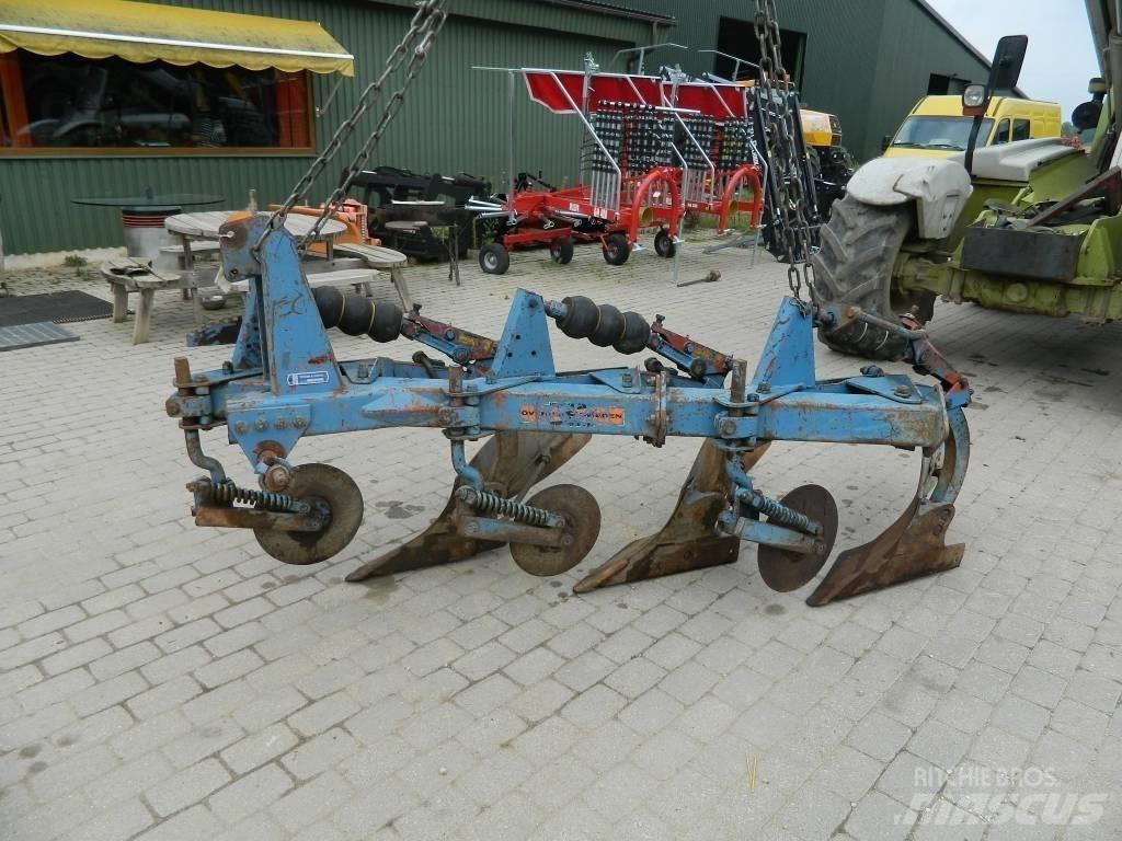 Överum 3 Conventional ploughs
