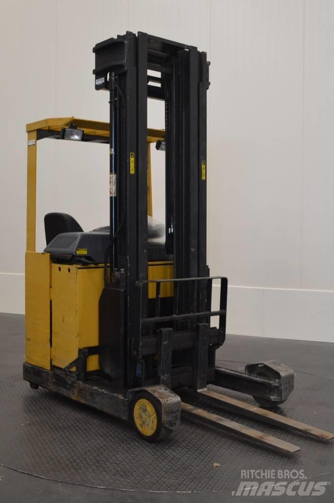 CAT NR 16 Reachtruck Reach trucks