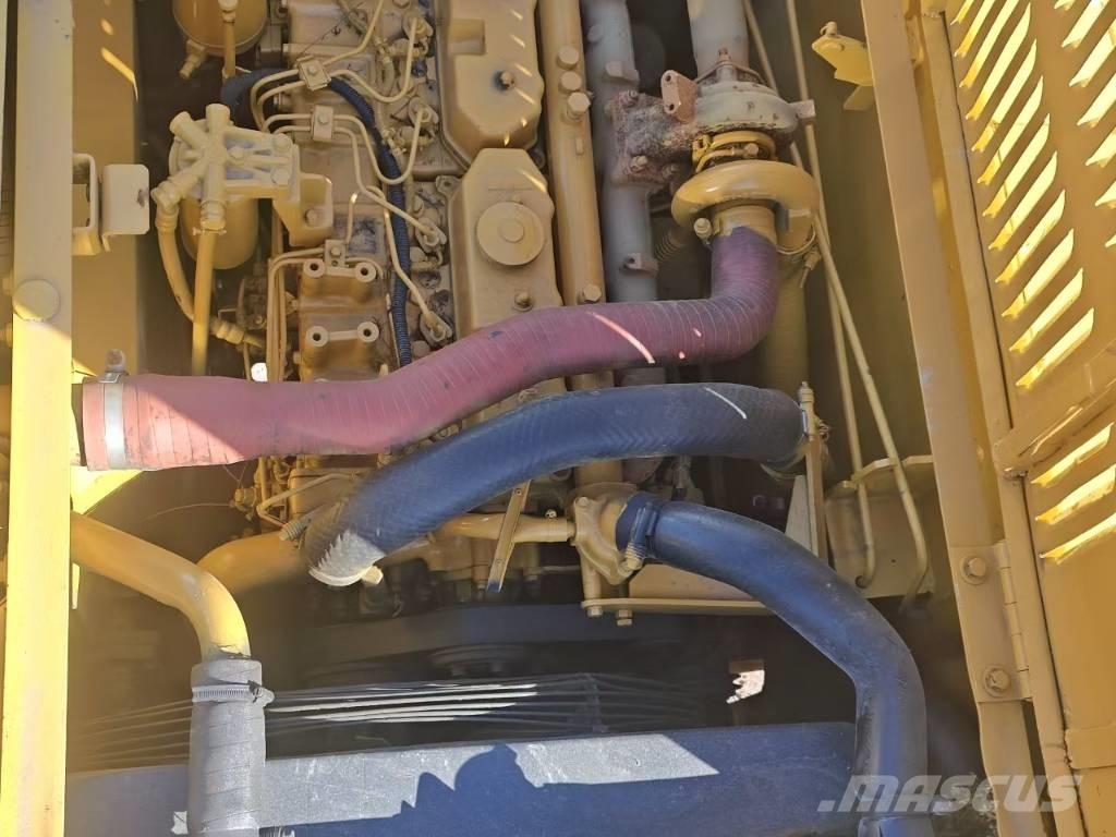 CAT 320 Crawler excavators