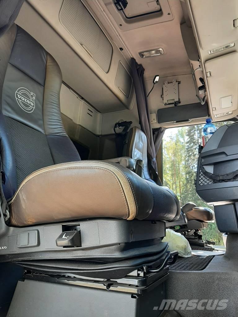 Volvo FH 16 Timber trucks