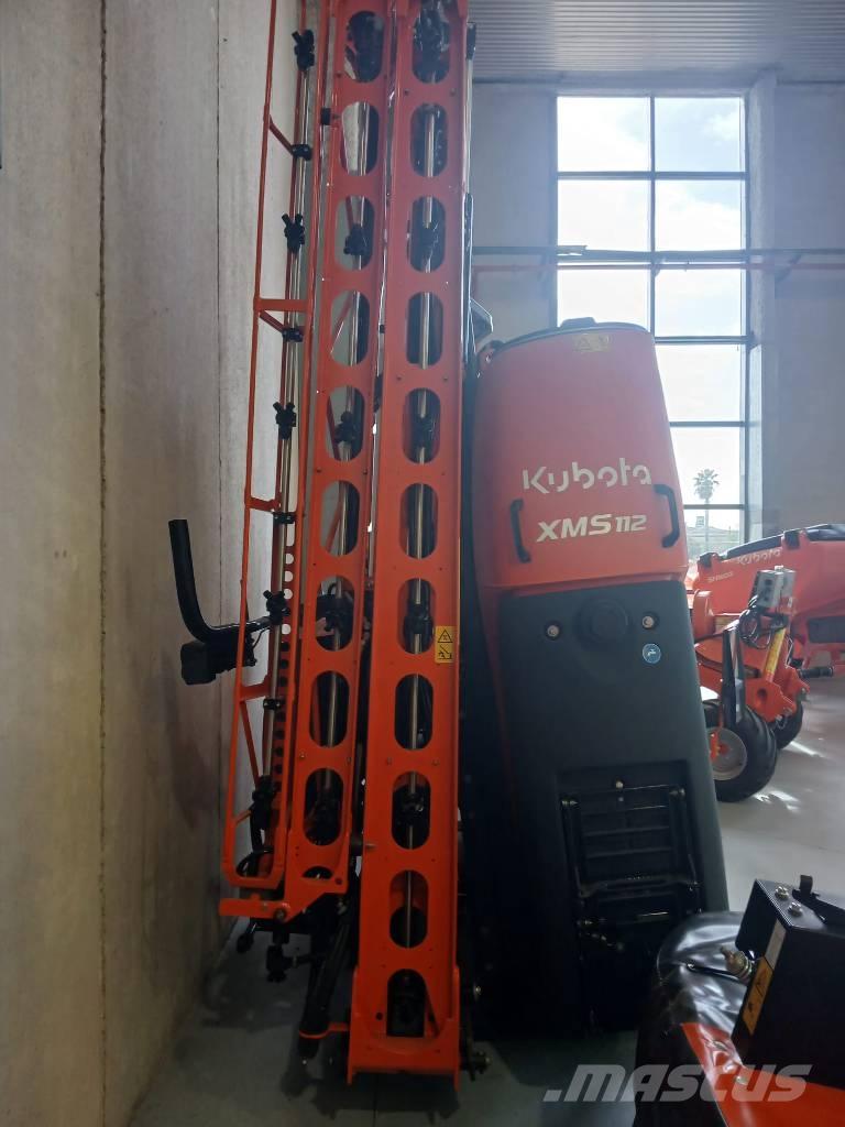 Kubota XMS112 Mounted sprayers