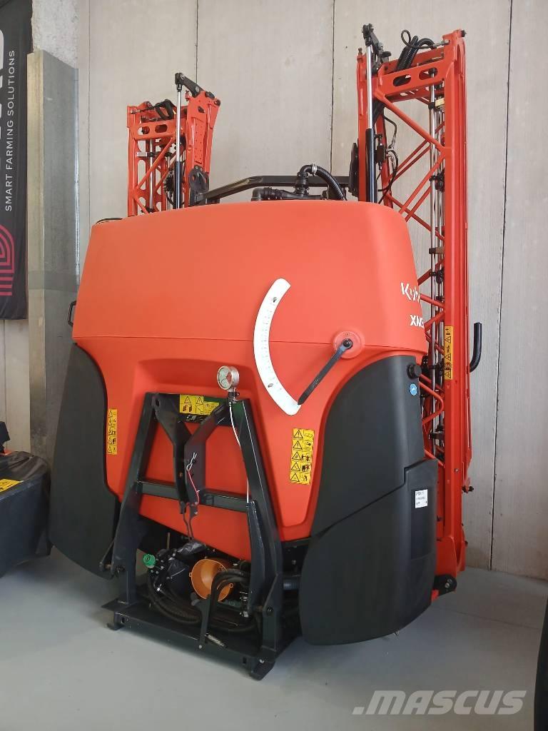 Kubota XMS112 Mounted sprayers