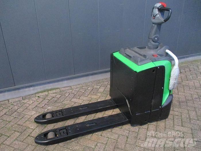Cesab P320 Low lifter with platform