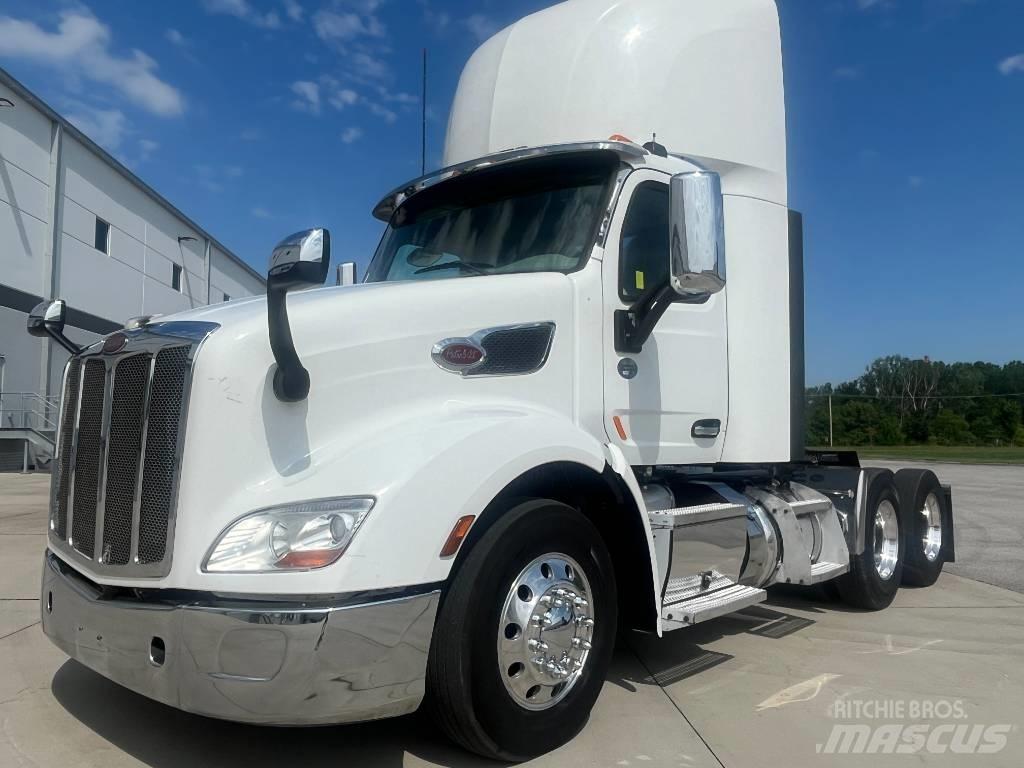 Peterbilt 579 Tractor Units
