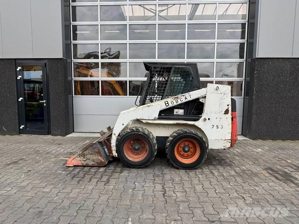 Bobcat 753 Skid steer loaders