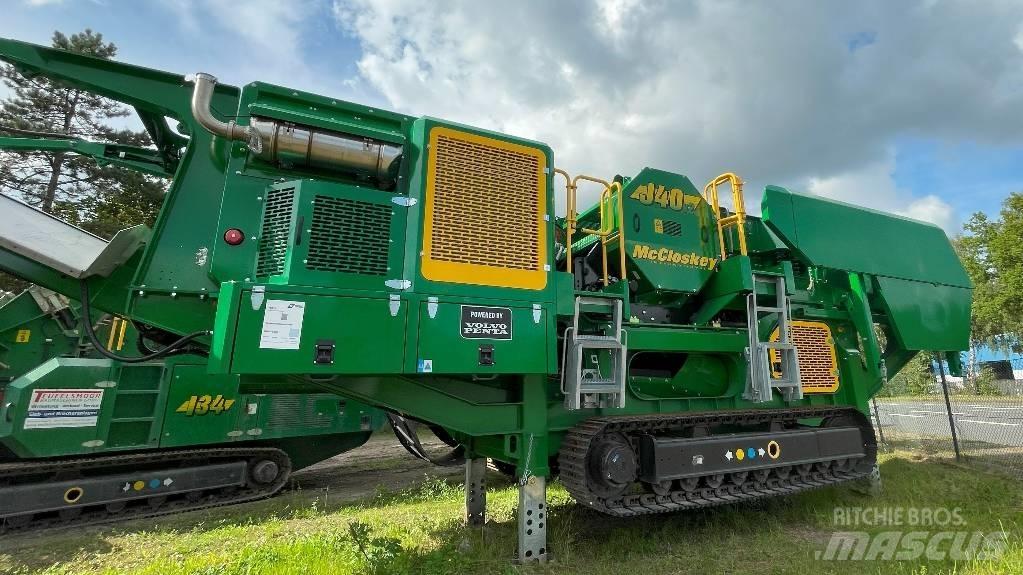 McCloskey J40 Screeners
