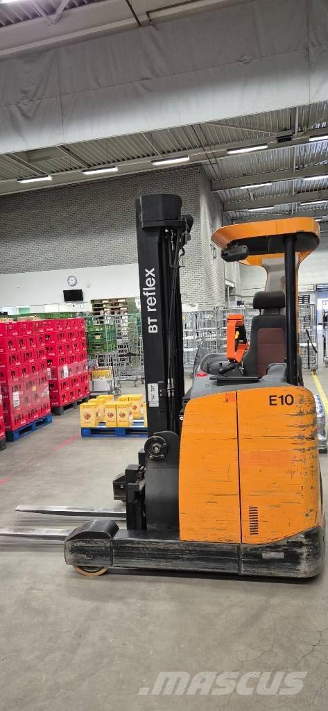 Toyota RRE140 Reach trucks