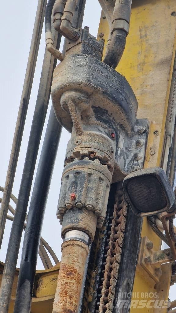 Atlas Copco F6 Surface drill rigs