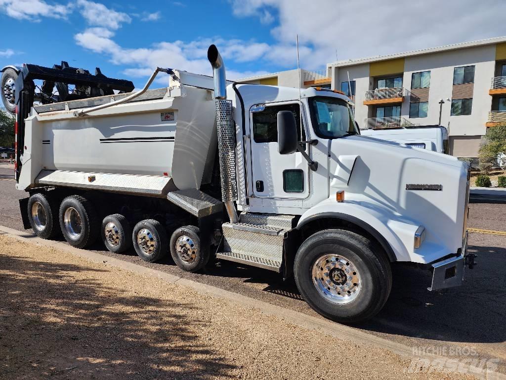 Kenworth T 800 W Tipper trucks