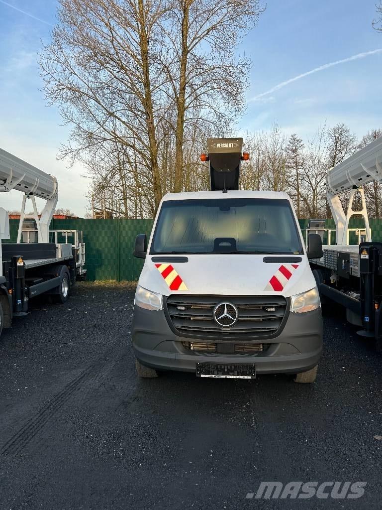 VERSALIFT V-200 Truck & Van mounted aerial platforms