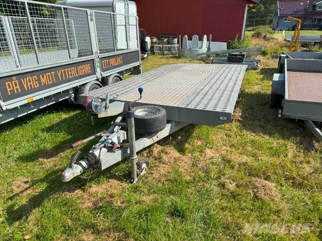 NIEWIADOW 02 Low loaders