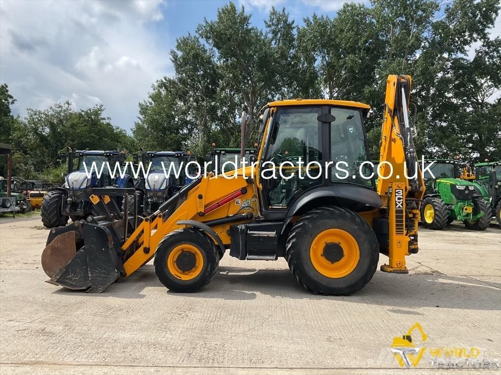 JCB 3 CX Backhoe loaders