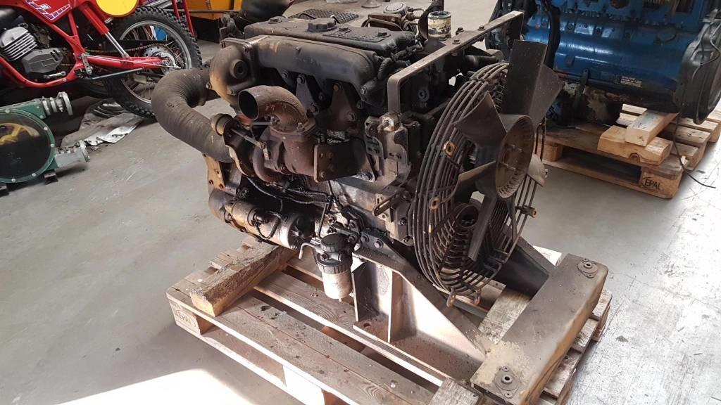 CAT 3054 Engines