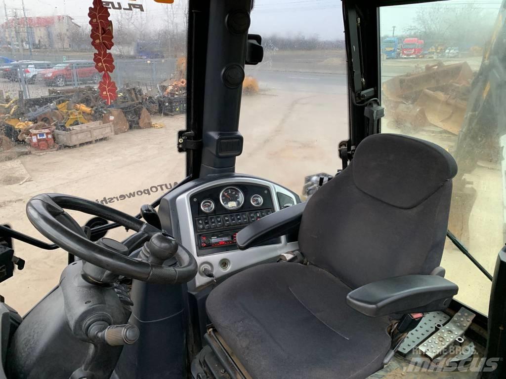 MST 642 Plus Backhoe loaders