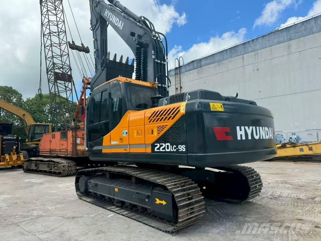 Hyundai R220LC-9S Crawler excavators