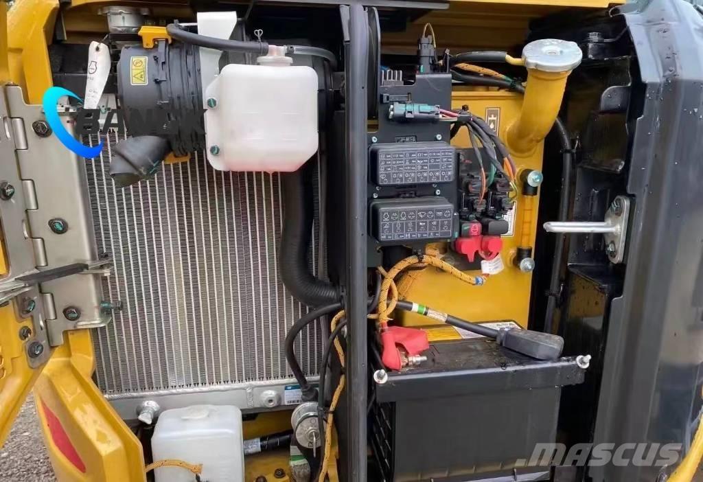 CAT 303 Mini excavators < 7t (Mini diggers)