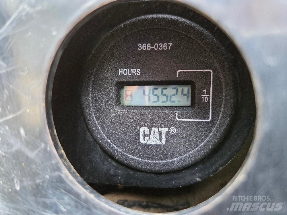 CAT 305E Mini excavators < 7t (Mini diggers)