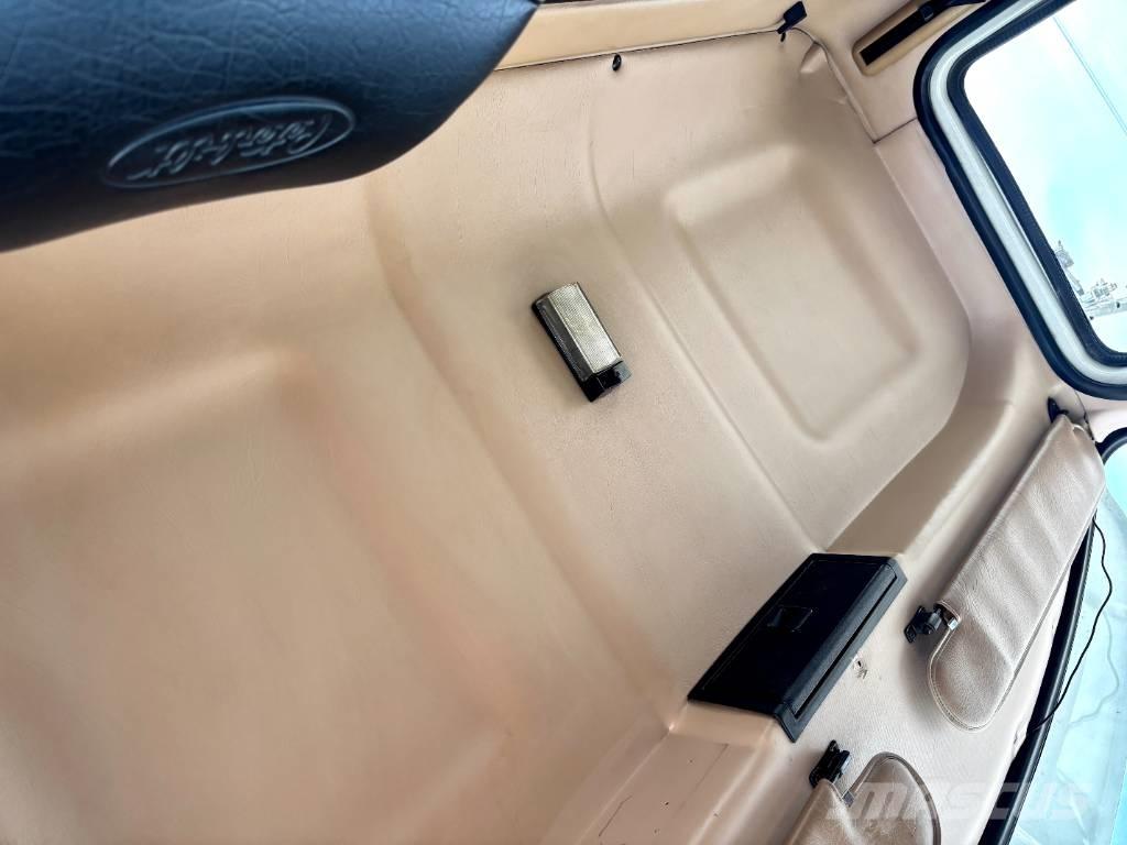 Mack Granite Cable lift demountable trucks