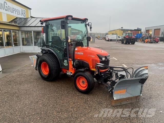 Kubota STW 37 Compact tractors
