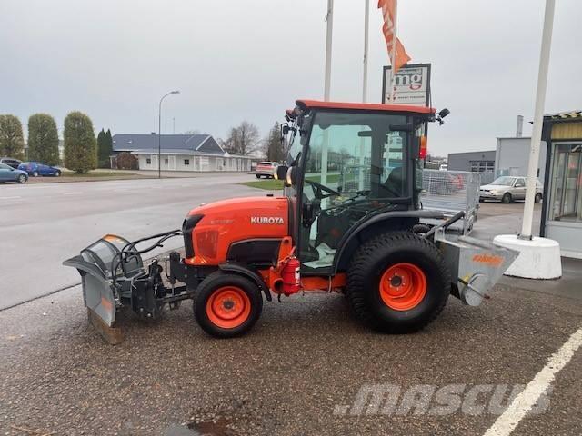 Kubota STW 37 Compact tractors