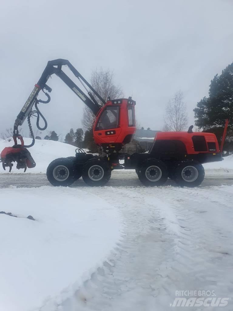 Komatsu 931 XC Harvesters
