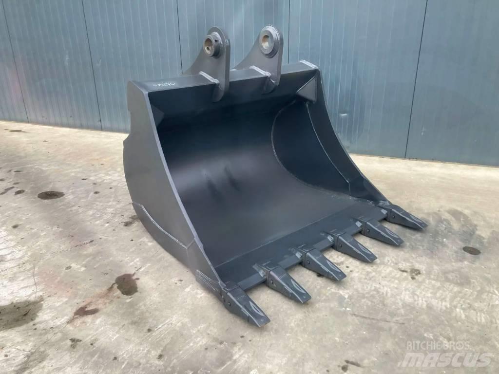 Hyundai R220 Buckets
