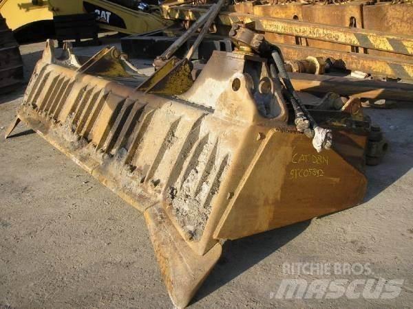 CAT D8N Crawler dozers