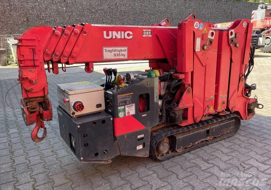 Unic URW-095 Tracked cranes