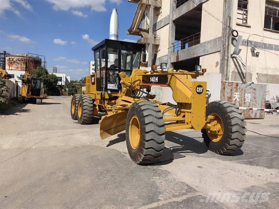 CAT 140H Graders