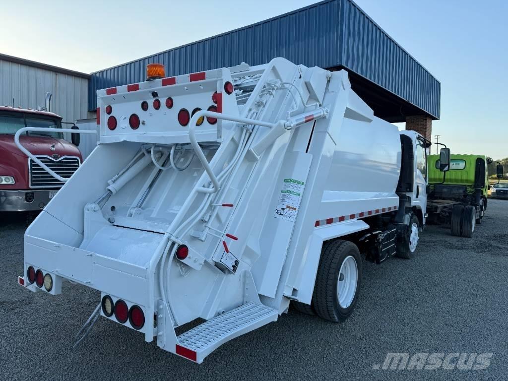 Isuzu NRR Waste trucks