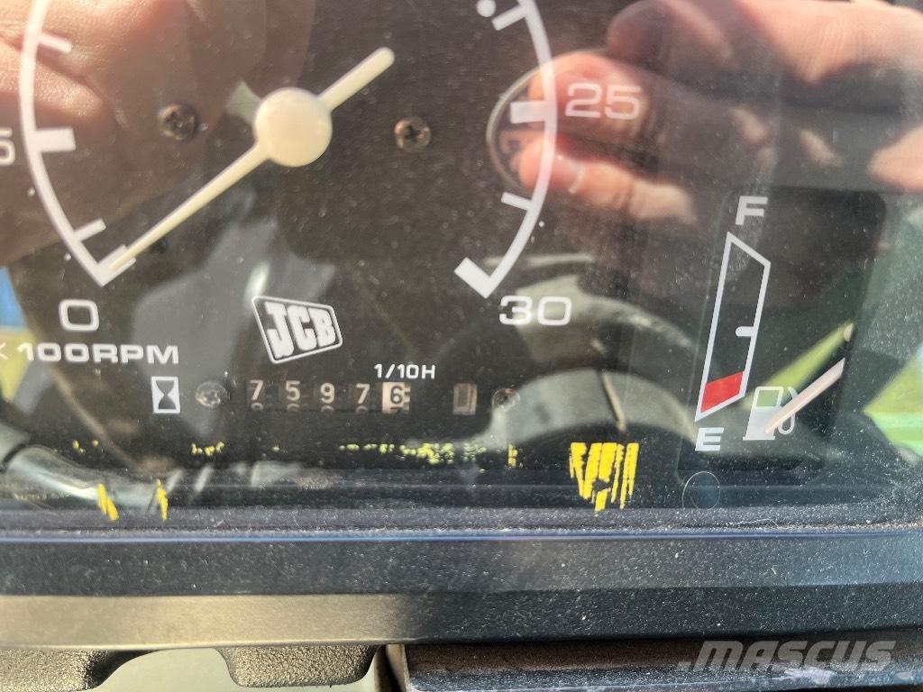 JCB Fastrac 155-65 Tractors