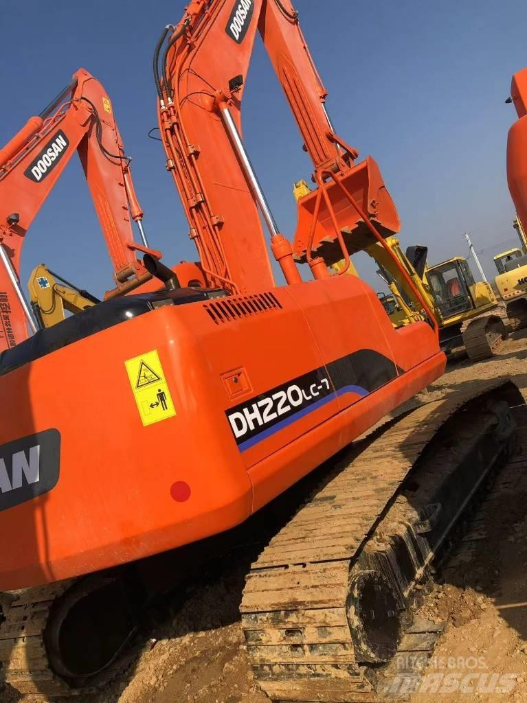 Doosan 220-7 Crawler excavators