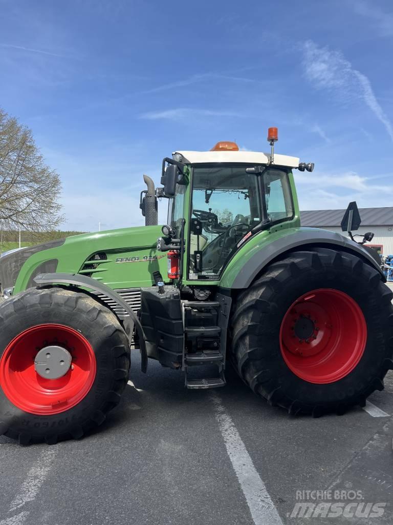 Fendt 930 Vario Tractors