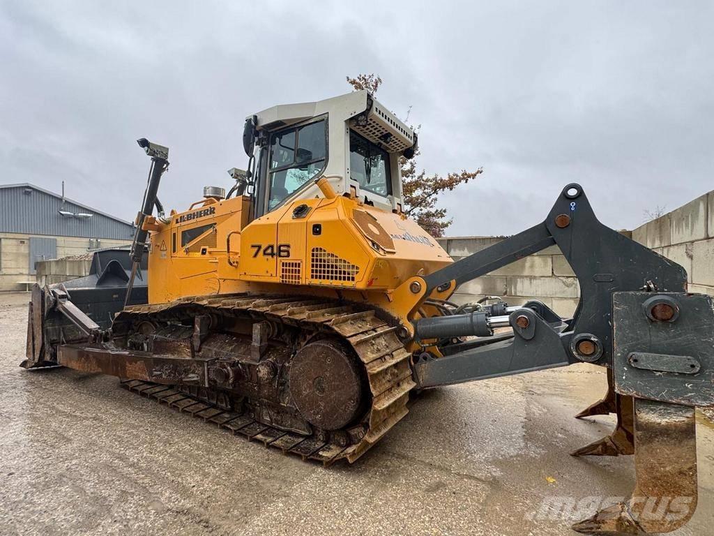 Liebherr PR 746 L Crawler dozers