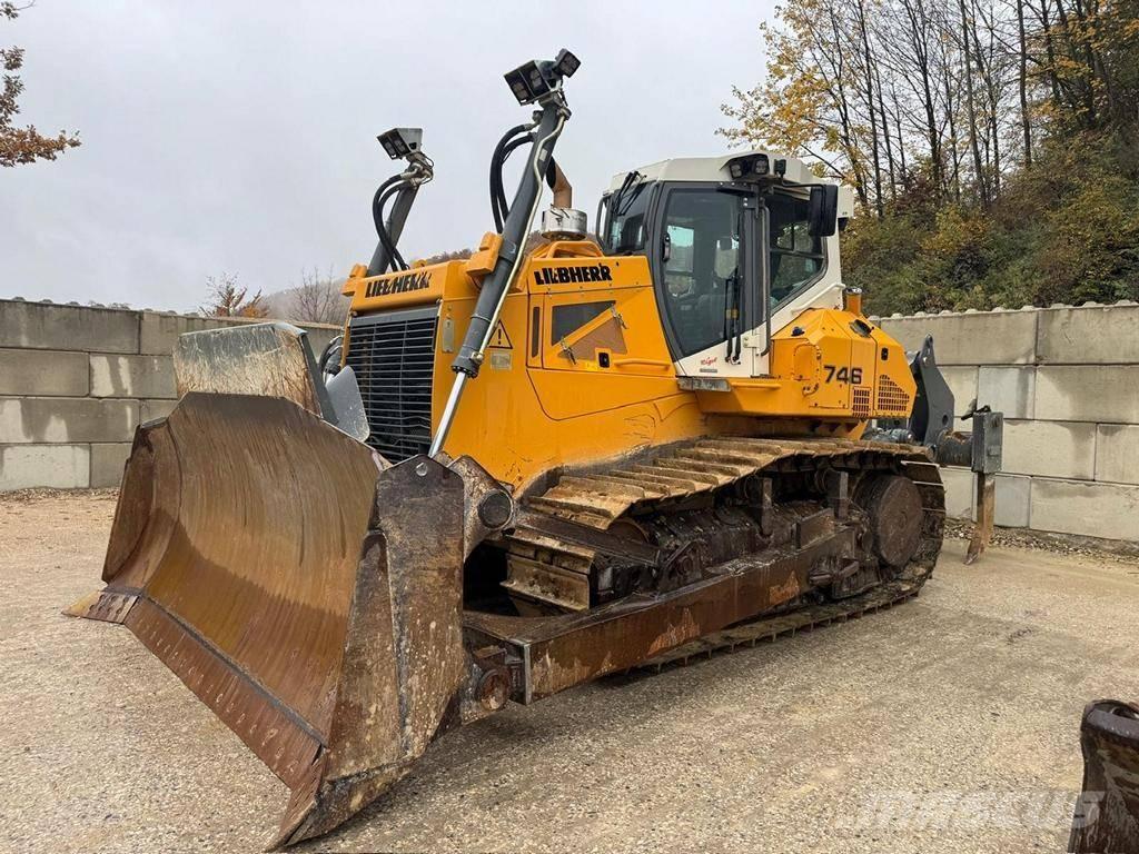 Liebherr PR 746 L Crawler dozers