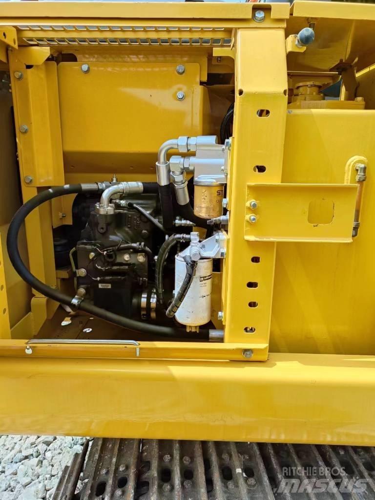 Komatsu PC 110 Midi excavators  7t - 12t