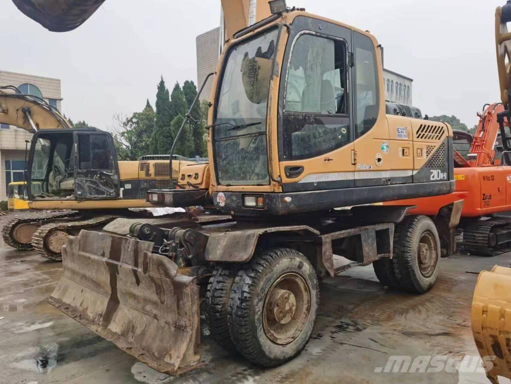 Hyundai R210W-9 Wheeled excavators