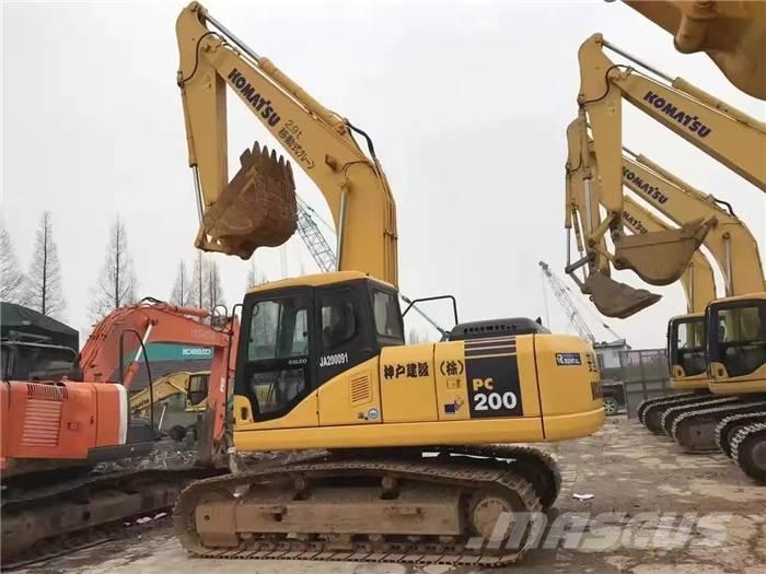 Komatsu PC 200-7 Crawler excavators