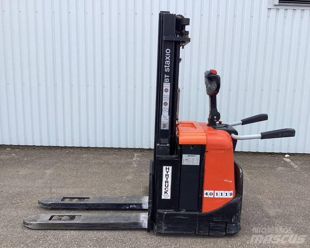 BT SPE 125 Self propelled stackers
