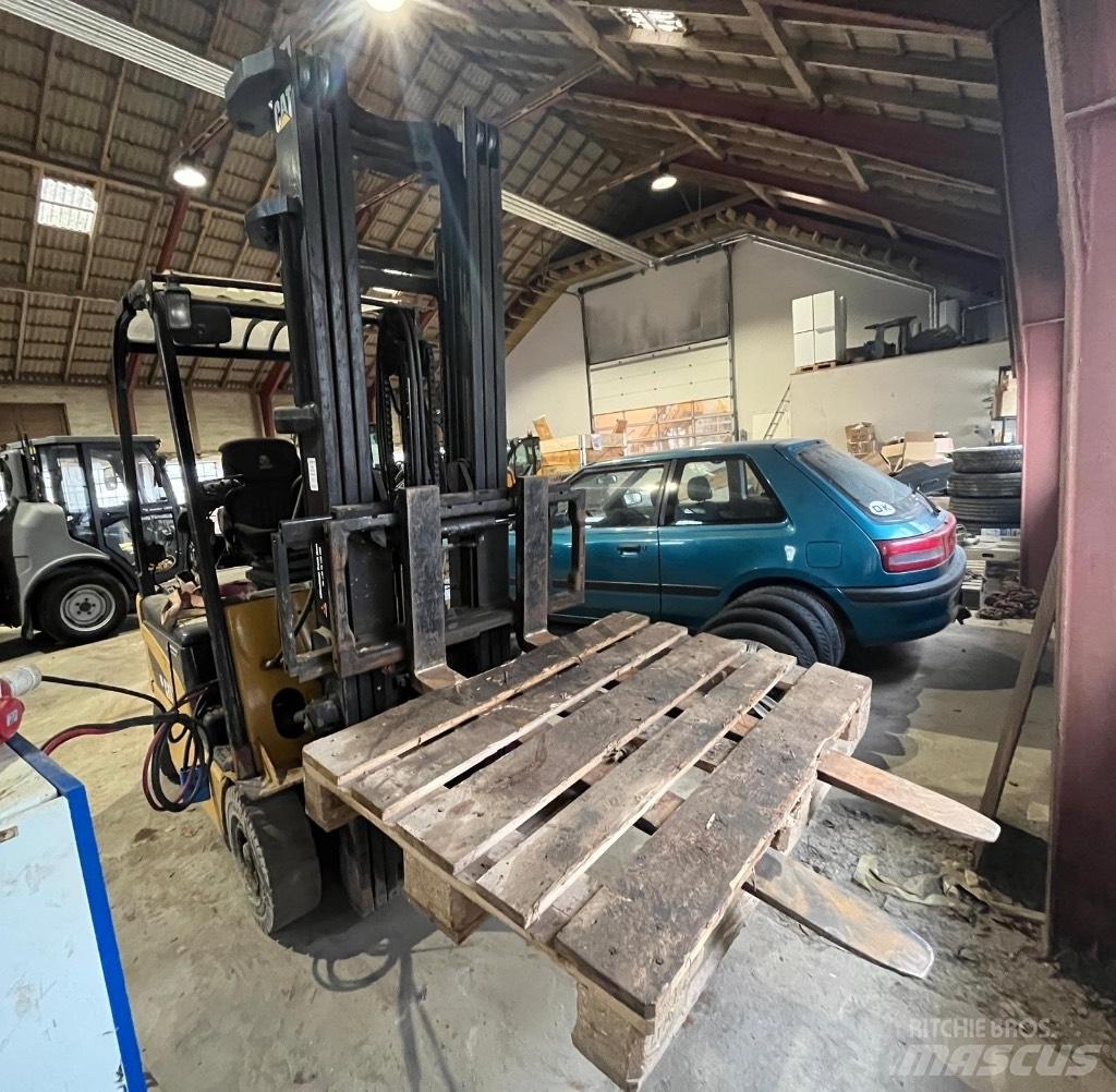 CAT EP 18 Electric forklift trucks