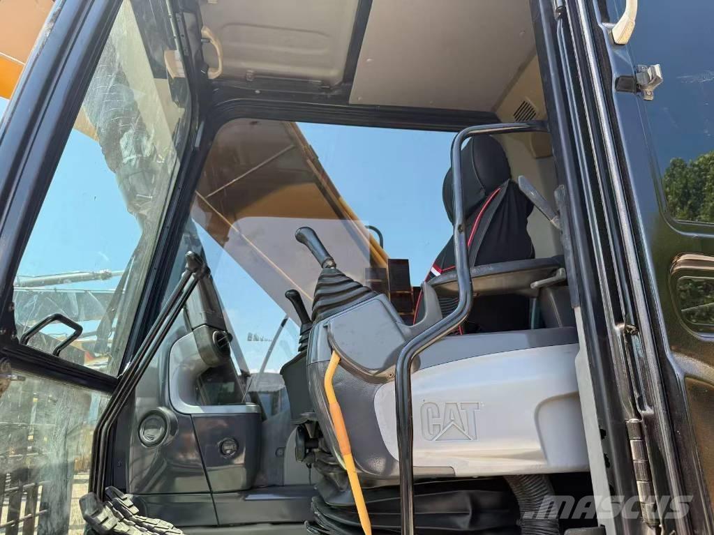 CAT 320 D Crawler excavators