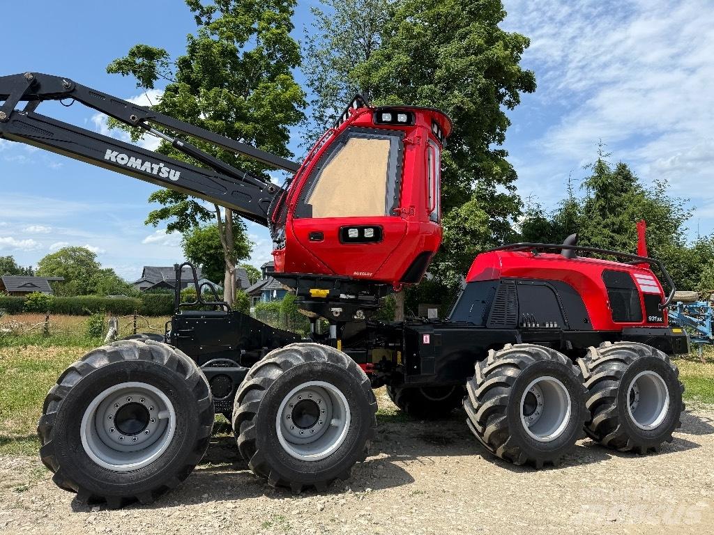 Komatsu 931 XC Harvesters