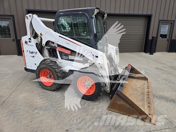 Bobcat S590 Skid steer loaders