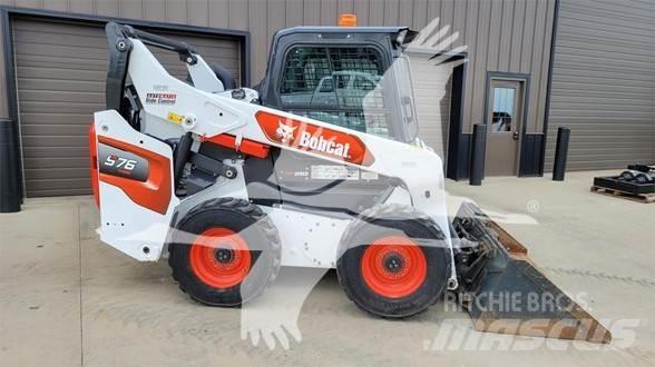 Bobcat S76 Skid steer loaders