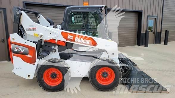 Bobcat S76 Skid steer loaders