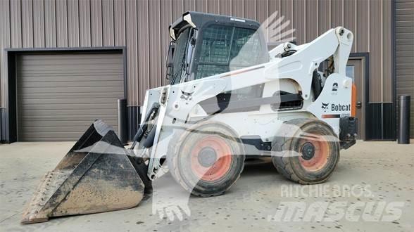 Bobcat S850 Skid steer loaders